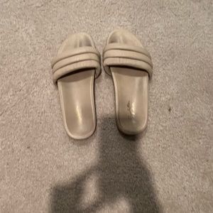 Seychelles sandals